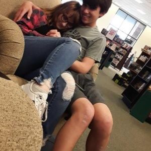 Meet your Posher, Emalie